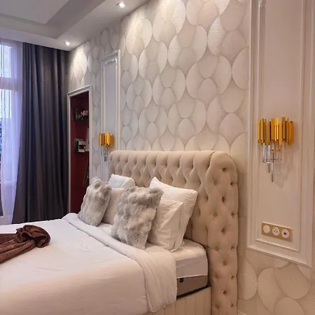 Appartamento Magnifique Champs Elysees Vue Tour Eiffel Et Arc De Triomphe *