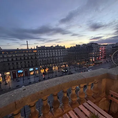 Appartamento Magnifique Champs Elysees Vue Tour Eiffel Et Arc De Triomphe